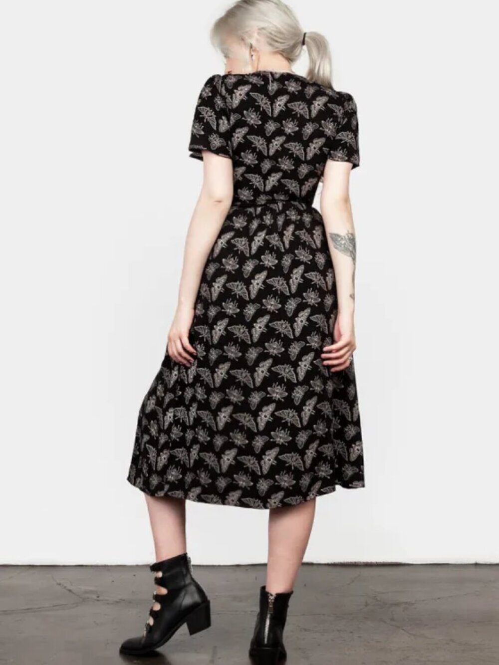 Disturbia Death Moth Dress - 10 - Picture 2 of 3